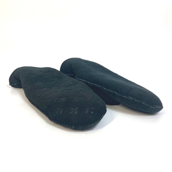 LOUIS VUITTON Monogram Gloves M76454 Black - Picture 4 of 9